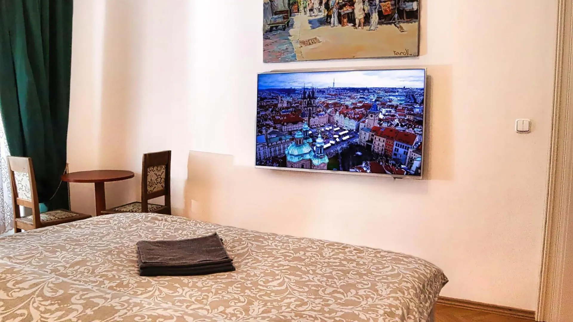 Room & Parking Assistance Prague Czech Republic