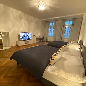 Apartment Wenceslas Square Big, Prague