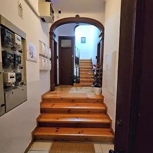 vila-queirs-cozysweet.hotels-lisbon-portugal.com/